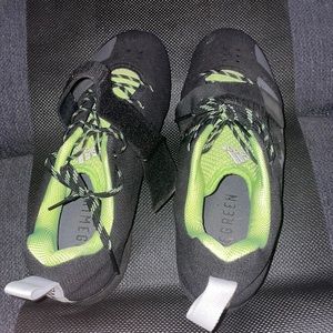 Men’s shoes adidas size 10 1/2